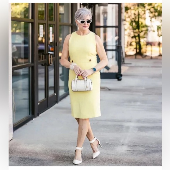 Pastel Tweed sheath dress with gold button detail size M - Picture 2 of 8